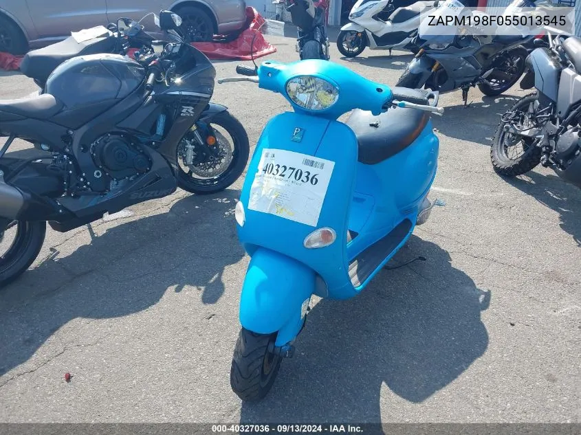 2005 Vespa M198F VIN: ZAPM198F055013545 Lot: 40327036