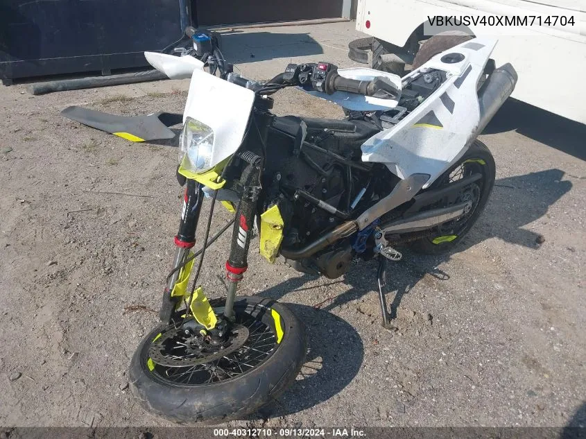 2021 Husqvarna Supermoto 701 VIN: VBKUSV40XMM714704 Lot: 40312710