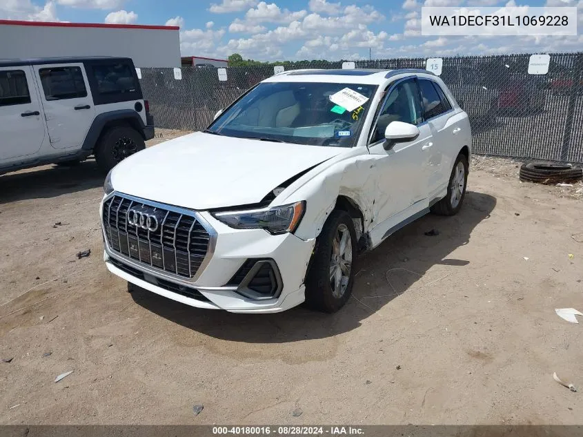 2020 Audi Q3 Premium 45 Tfsi S Line Quattro Tiptronic VIN: WA1DECF31L1069228 Lot: 40180016