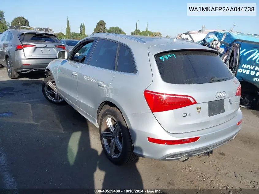 2010 Audi Q5 3.2 Premium VIN: WA1MKAFP2AA044738 Lot: 40529480