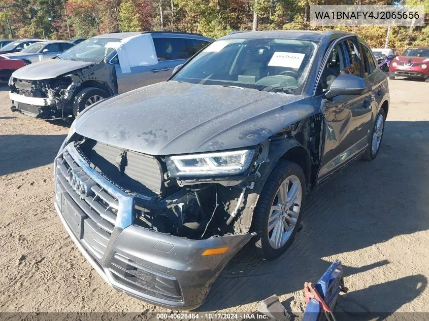 2018 Audi Q5 2.0T Premium/2.0T Tech Premium VIN: WA1BNAFY4J2065656 Lot: 40628484