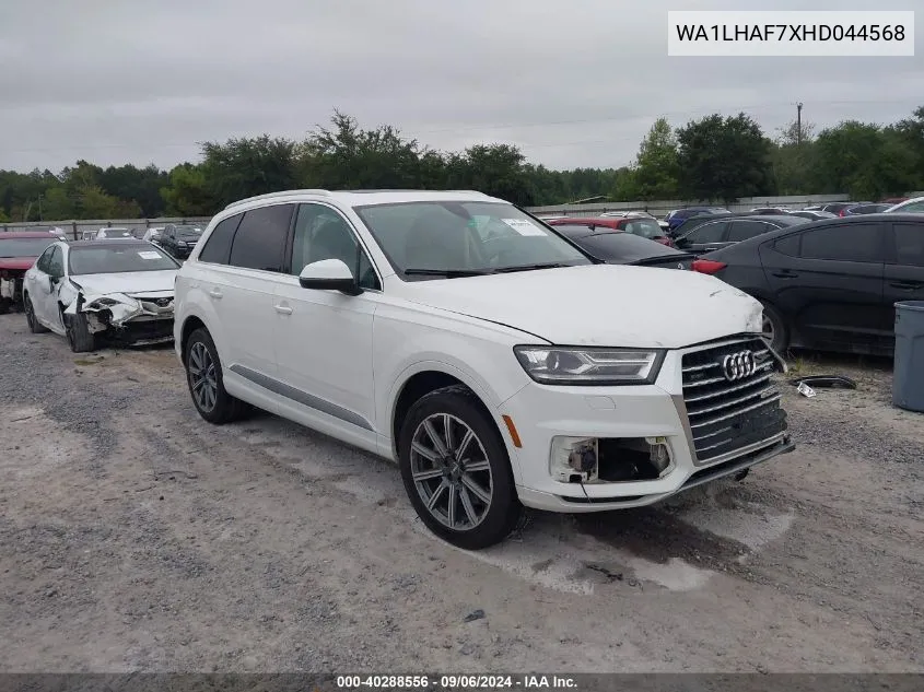 2017 Audi Q7 Premium Plus VIN: WA1LHAF7XHD044568 Lot: 40288556