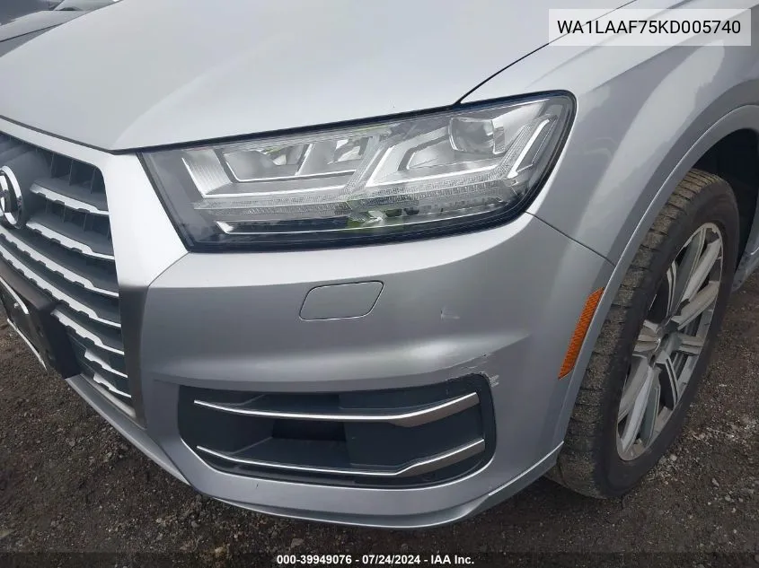 WA1LAAF75KD005740 2019 Audi Q7 55 Premium/55 Se Premium