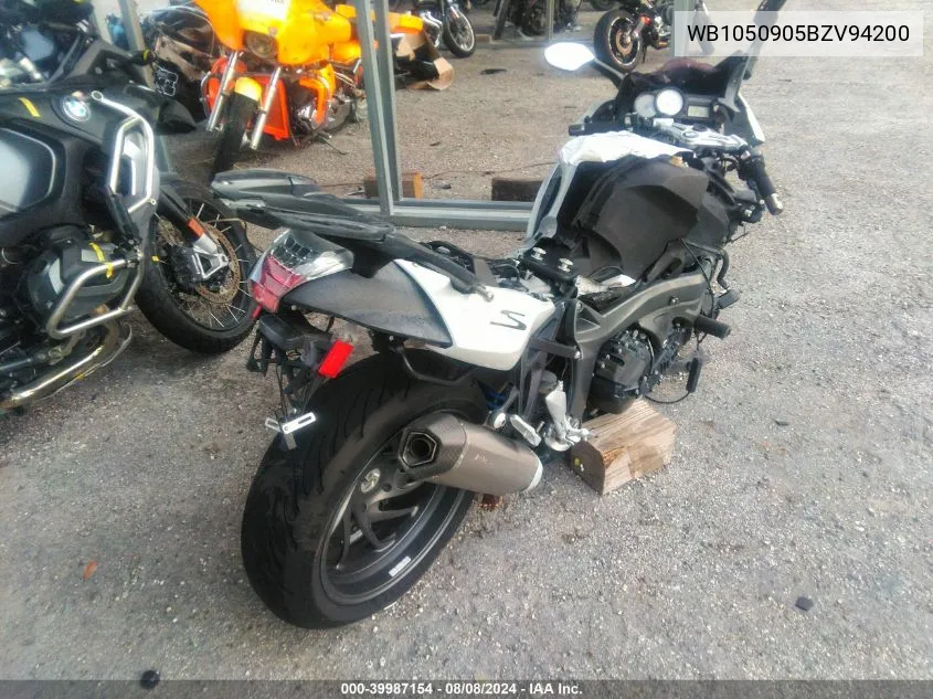 WB1050905BZV94200 2011 BMW K1300 S