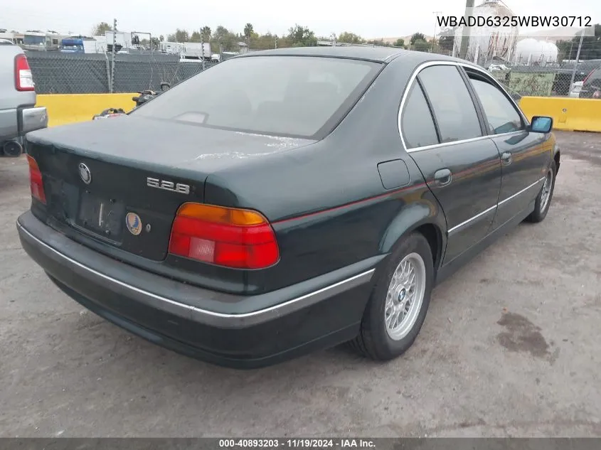 1998 BMW 528I VIN: WBADD6325WBW30712 Lot: 40893203