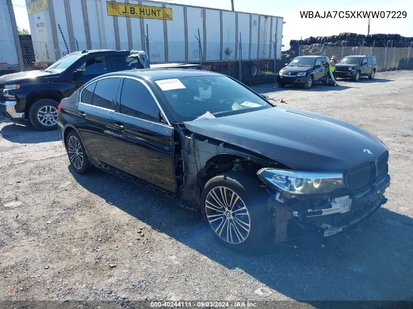 WBAJA7C5XKWW07229 2019 BMW 530I xDrive