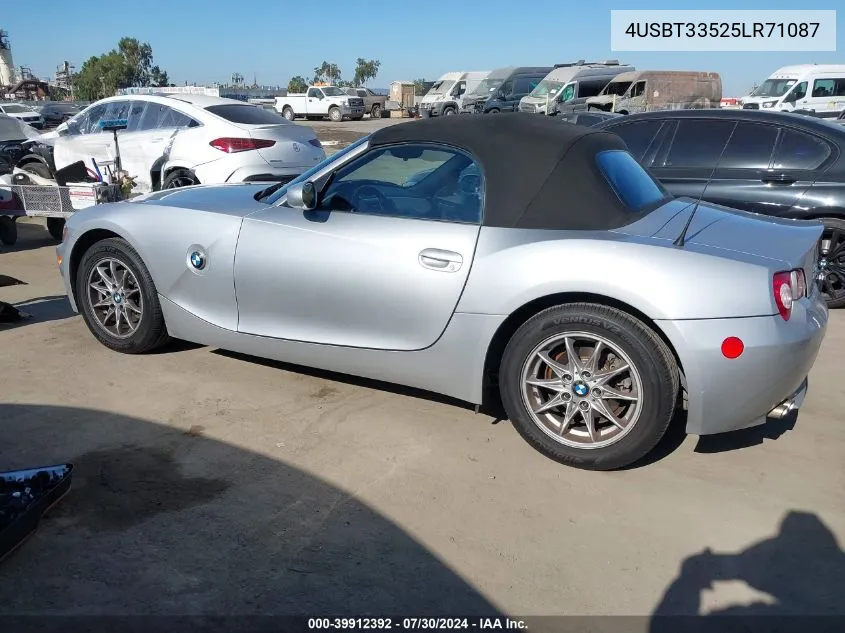 2005 BMW Z4 2.5I VIN: 4USBT33525LR71087 Lot: 39912392