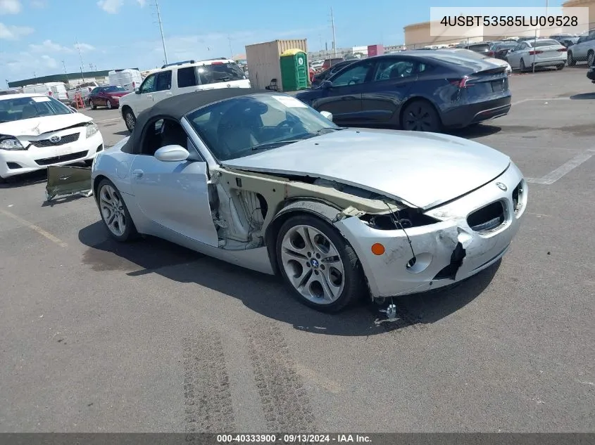 2005 BMW Z4 3.0I VIN: 4USBT53585LU09528 Lot: 40333900