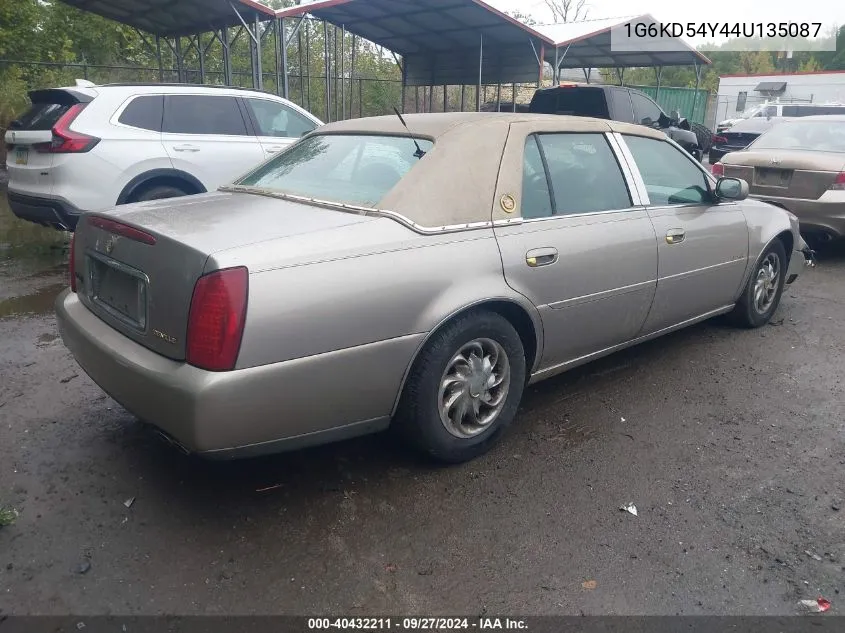 2004 Cadillac Deville Standard VIN: 1G6KD54Y44U135087 Lot: 40432211