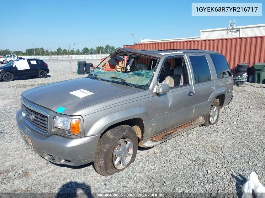 2000 Cadillac Escalade Standard VIN: 1GYEK63R7YR216717 Lot: 40438885