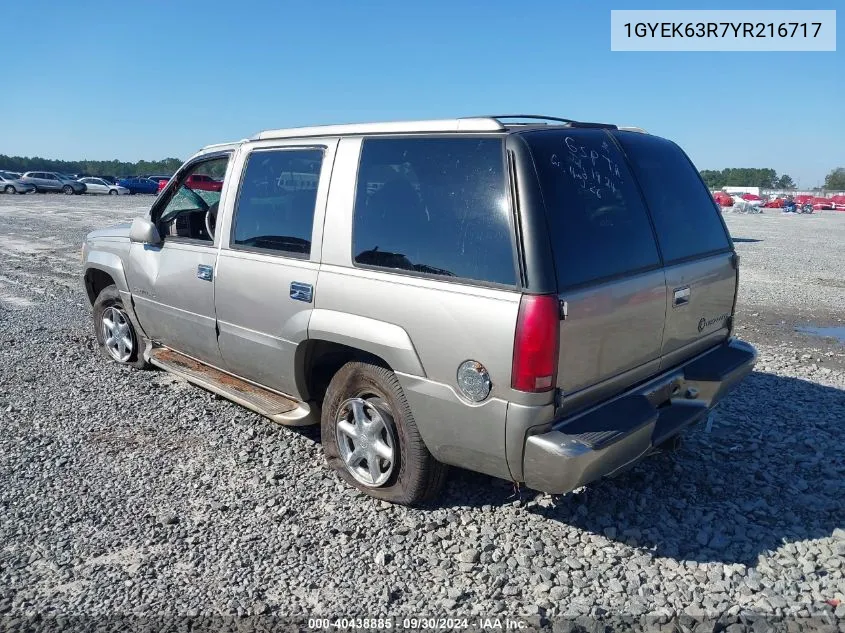 2000 Cadillac Escalade Standard VIN: 1GYEK63R7YR216717 Lot: 40438885