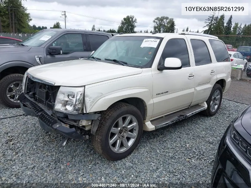 2005 Cadillac Escalade Standard VIN: 1GYEK63N85R261299 Lot: 40371240