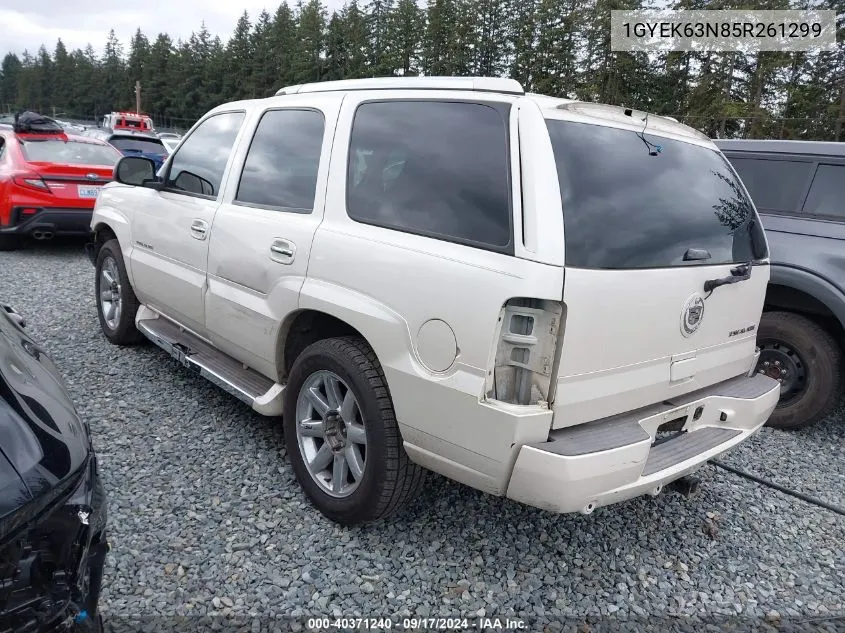 2005 Cadillac Escalade Standard VIN: 1GYEK63N85R261299 Lot: 40371240