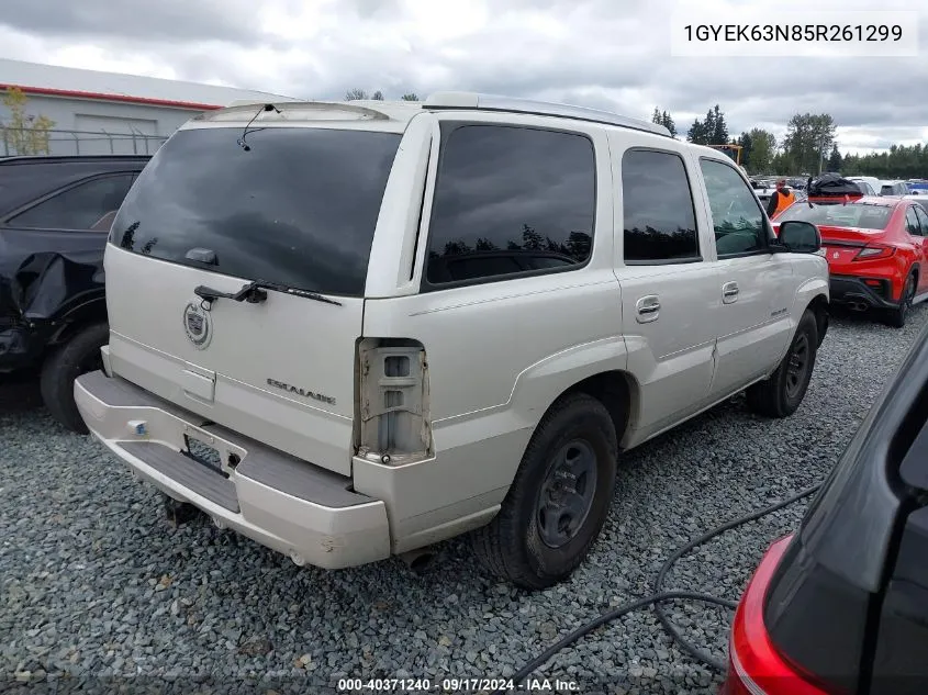 2005 Cadillac Escalade Standard VIN: 1GYEK63N85R261299 Lot: 40371240