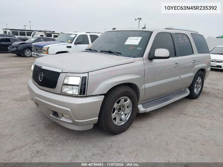 2005 Cadillac Escalade Standard VIN: 1GYEC63N45R235392 Lot: 40794483