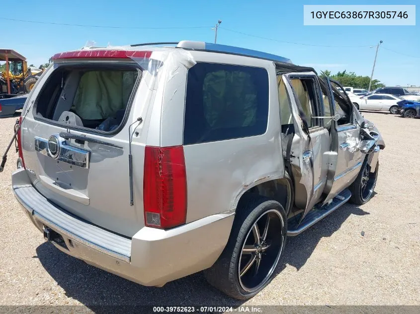 2007 Cadillac Escalade Standard VIN: 1GYEC63867R305746 Lot: 39752623