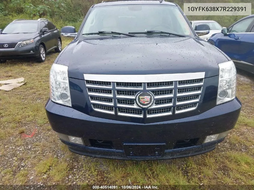 2007 Cadillac Escalade Luxury VIN: 1GYFK638X7R229391 Lot: 40514091