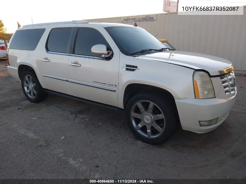 2007 Cadillac Escalade Esv Standard VIN: 1GYFK66837R352087 Lot: 40864650