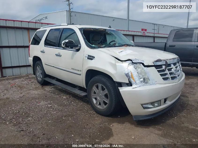 2009 Cadillac Escalade Standard VIN: 1GYFC23229R187707 Lot: 39897926