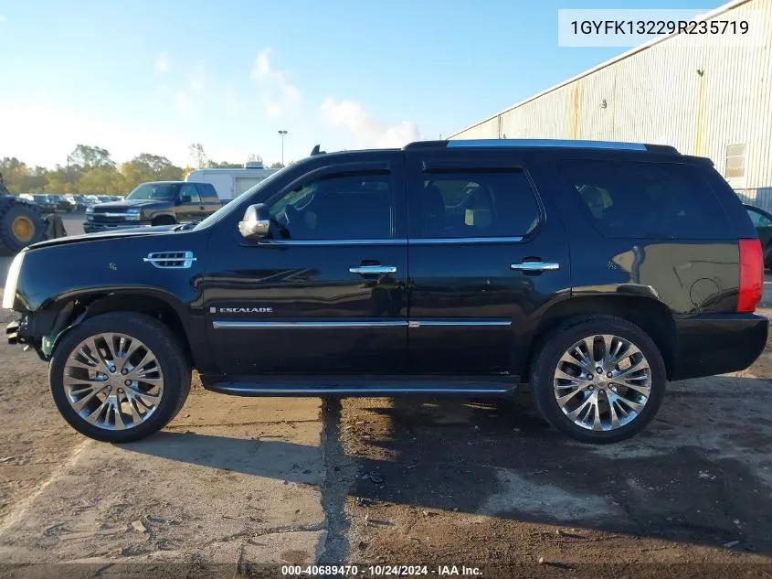 2009 Cadillac Escalade Standard VIN: 1GYFK13229R235719 Lot: 40689470