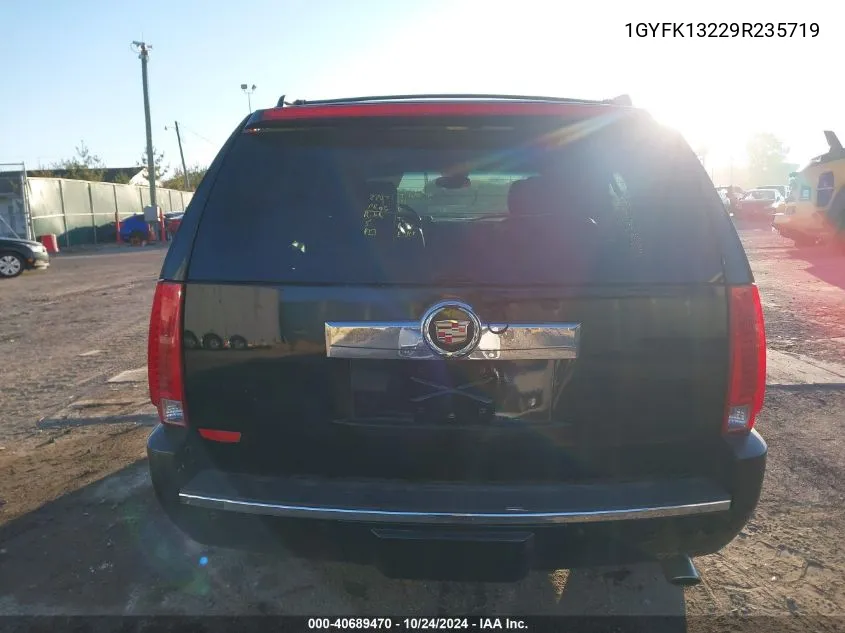 2009 Cadillac Escalade Standard VIN: 1GYFK13229R235719 Lot: 40689470