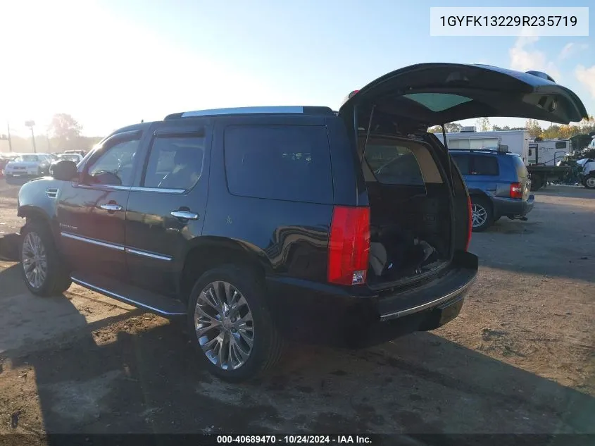 2009 Cadillac Escalade Standard VIN: 1GYFK13229R235719 Lot: 40689470