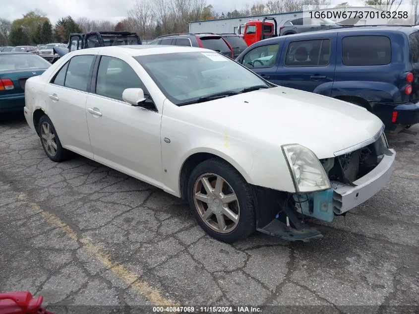 2007 Cadillac Sts V6 VIN: 1G6DW677370163258 Lot: 40847069