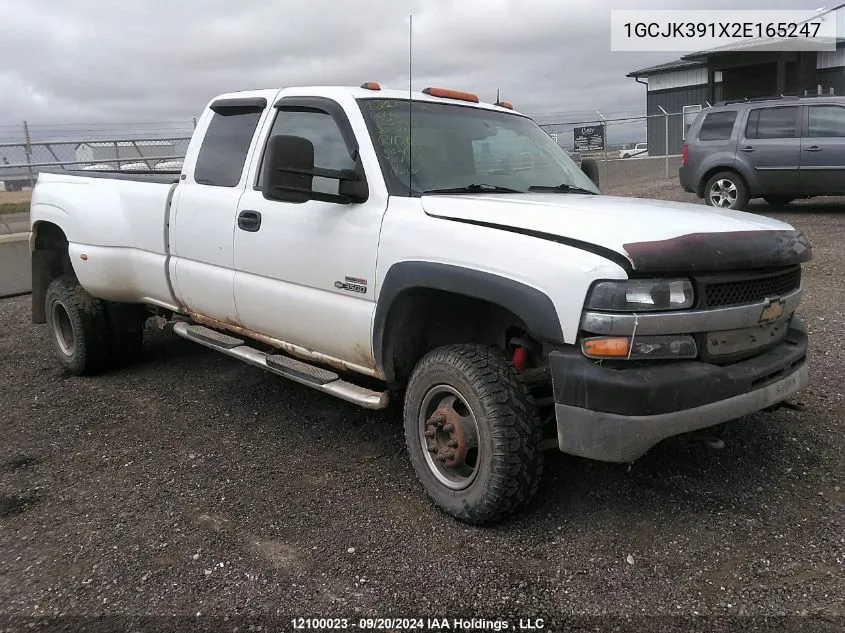 2002 Chevrolet 3500 Silverado VIN: 1GCJK391X2E165247 Lot: 12100023