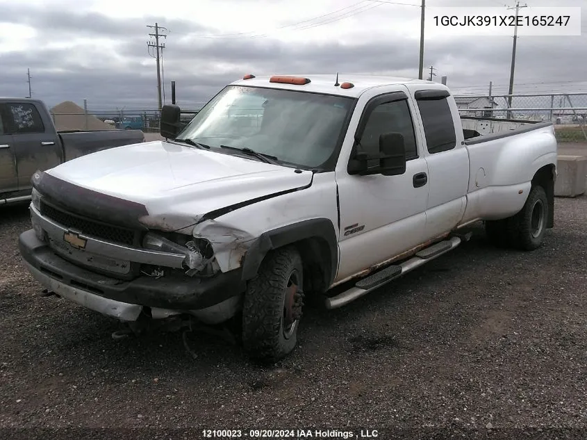 2002 Chevrolet 3500 Silverado VIN: 1GCJK391X2E165247 Lot: 12100023