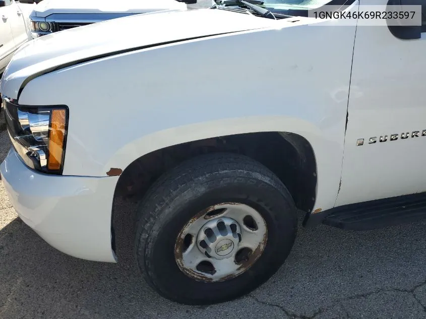 2009 Chevrolet Suburban 2500 Commercial Fleet VIN: 1GNGK46K69R233597 Lot: 40588234