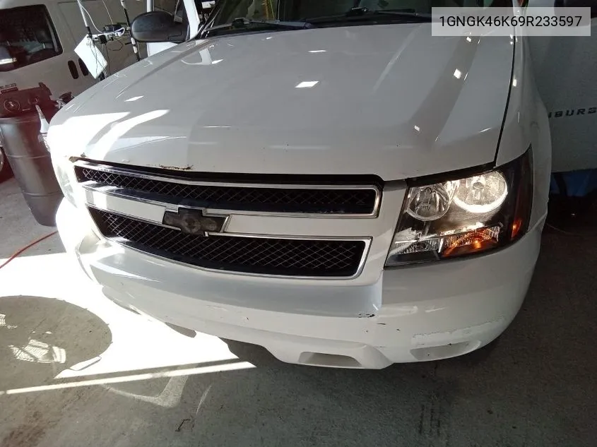 1GNGK46K69R233597 2009 Chevrolet Suburban 2500 Commercial Fleet