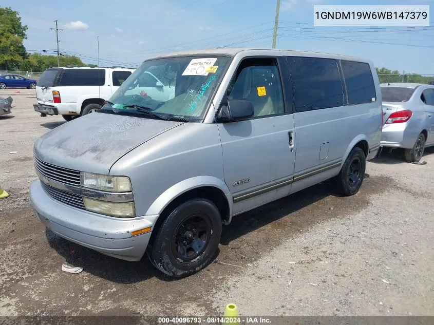 1998 Chevrolet Astro VIN: 1GNDM19W6WB147379 Lot: 40096793