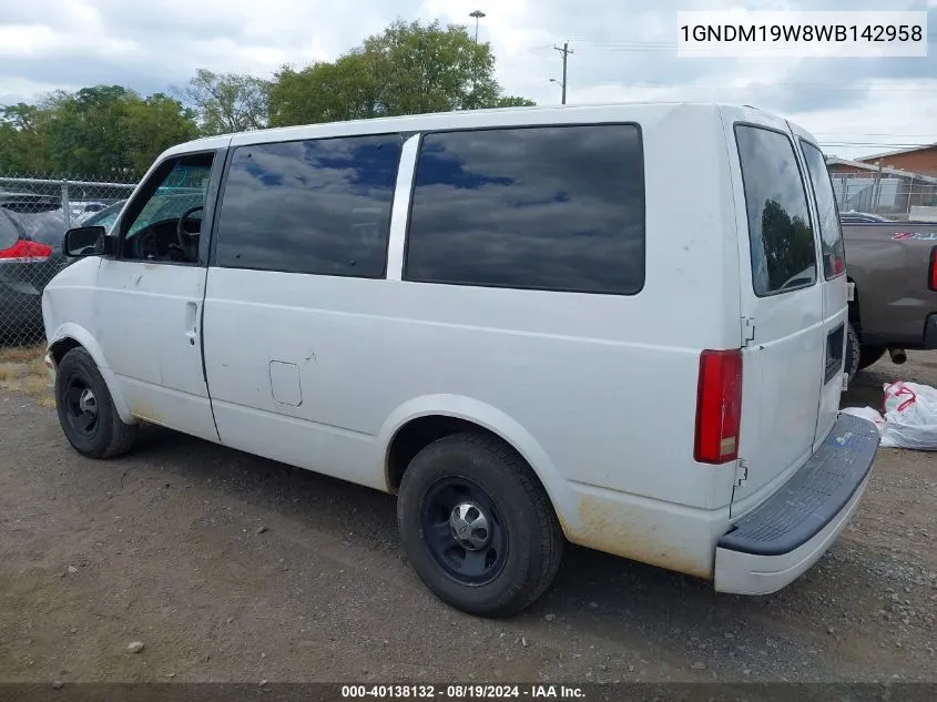 1998 Chevrolet Astro VIN: 1GNDM19W8WB142958 Lot: 40138132