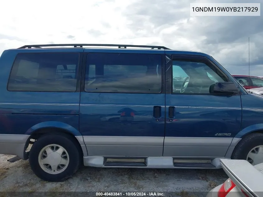 1GNDM19W0YB217929 2000 Chevrolet Astro