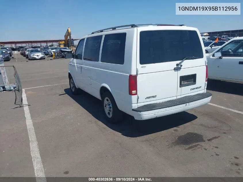 2005 Chevrolet Astro VIN: 1GNDM19X95B112956 Lot: 40302636