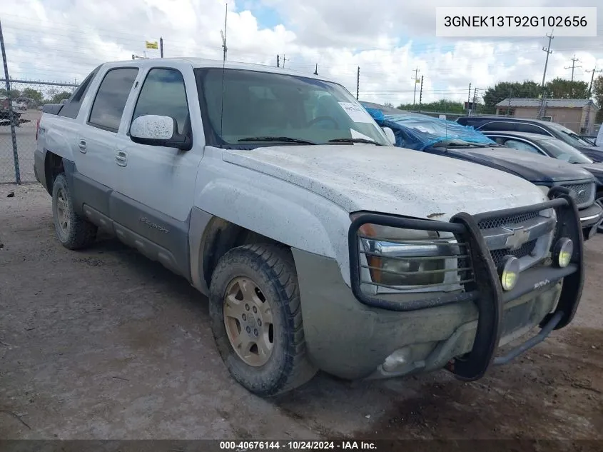 2002 Chevrolet Avalanche VIN: 3GNEK13T92G102656 Lot: 40676144