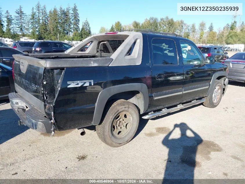 2005 Chevrolet Avalanche 1500 Z71 VIN: 3GNEK12Z35G235939 Lot: 40546904