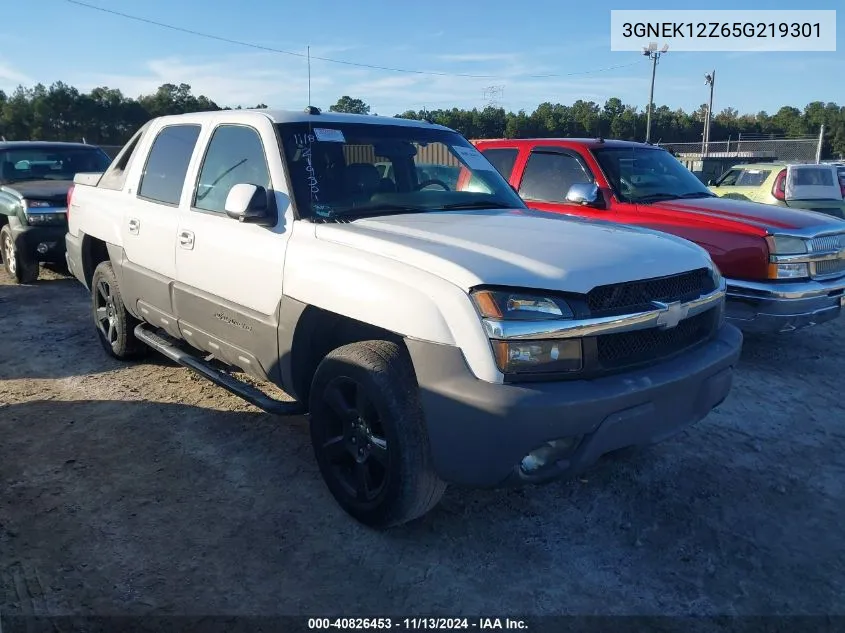 2005 Chevrolet Avalanche 1500 Z71 VIN: 3GNEK12Z65G219301 Lot: 40826453