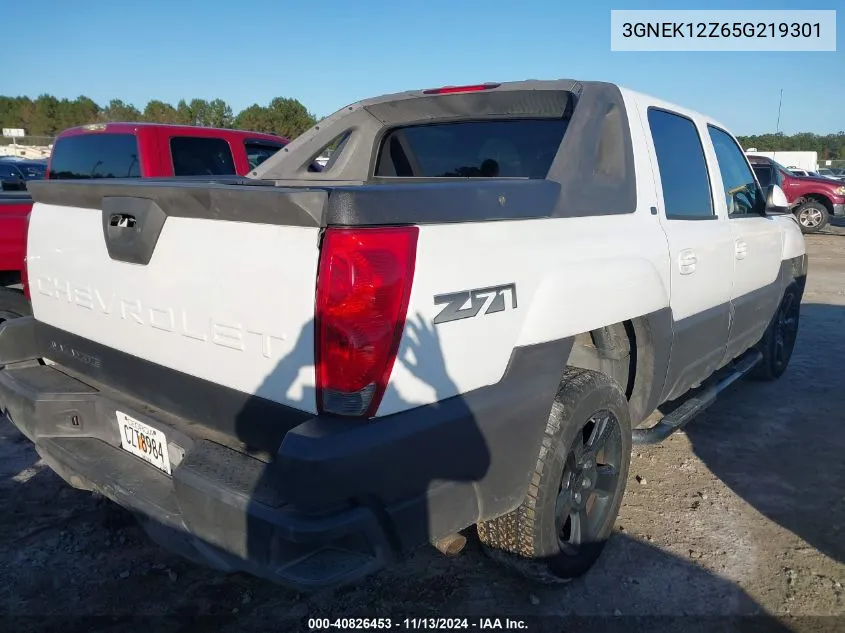 2005 Chevrolet Avalanche 1500 Z71 VIN: 3GNEK12Z65G219301 Lot: 40826453