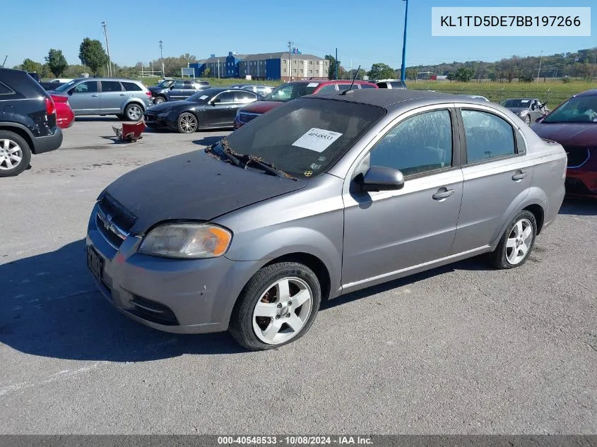 KL1TD5DE7BB197266 2011 Chevrolet Aveo 1Lt