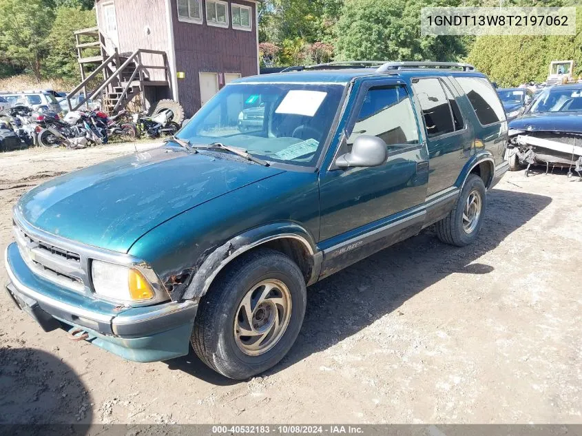 1996 Chevrolet Blazer VIN: 1GNDT13W8T2197062 Lot: 40532183