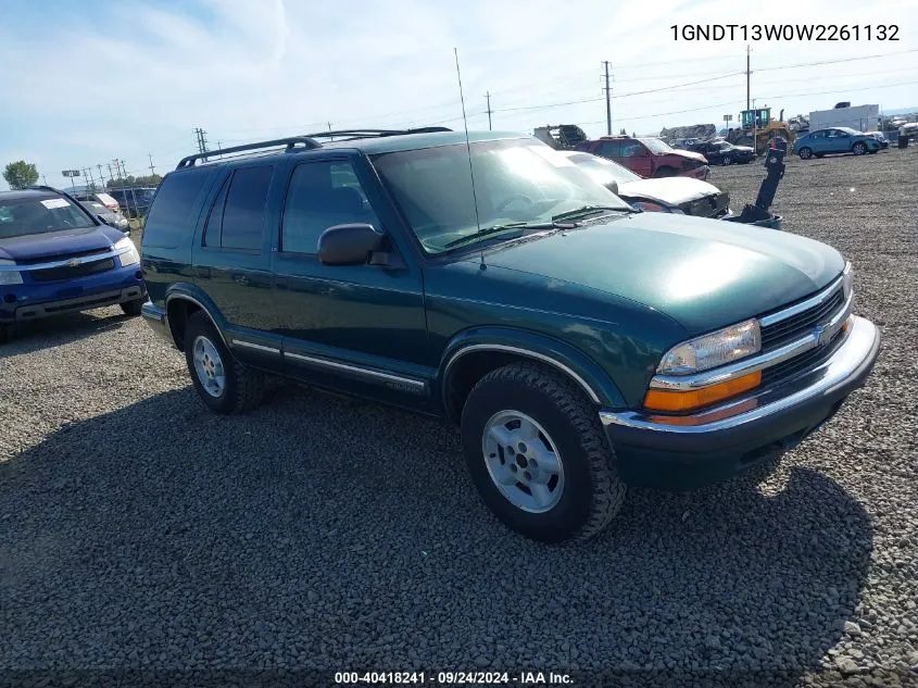 1GNDT13W0W2261132 1998 Chevrolet Blazer Ls