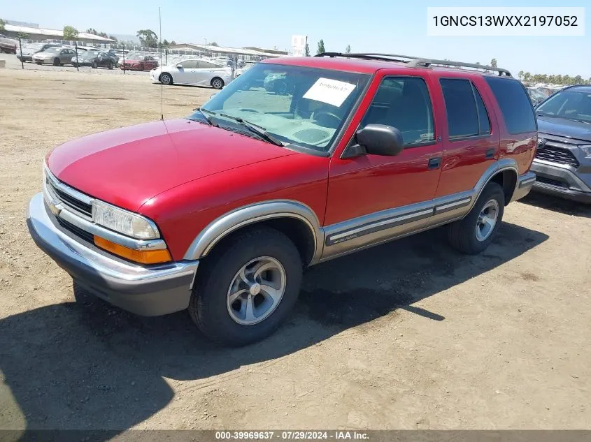 1999 Chevrolet Blazer Ls VIN: 1GNCS13WXX2197052 Lot: 39969637