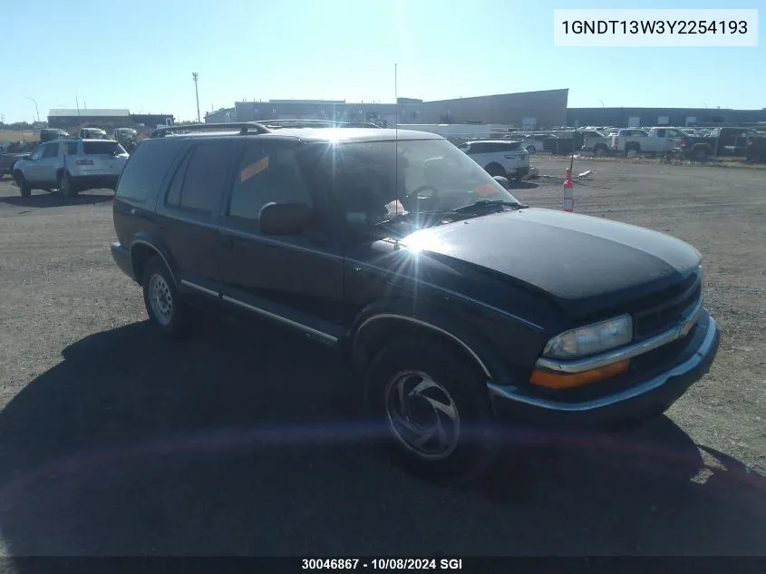 2000 Chevrolet Blazer VIN: 1GNDT13W3Y2254193 Lot: 30046867