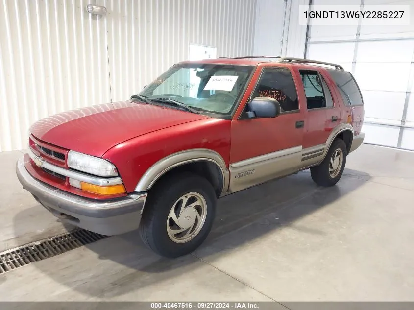 2000 Chevrolet Blazer Lt VIN: 1GNDT13W6Y2285227 Lot: 40467516