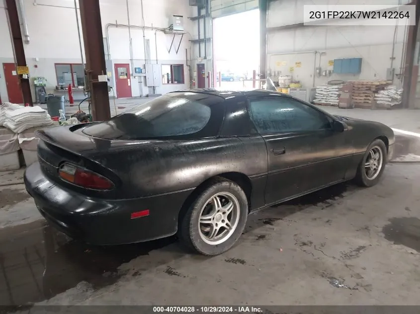 1998 Chevrolet Camaro VIN: 2G1FP22K7W2142264 Lot: 40704028