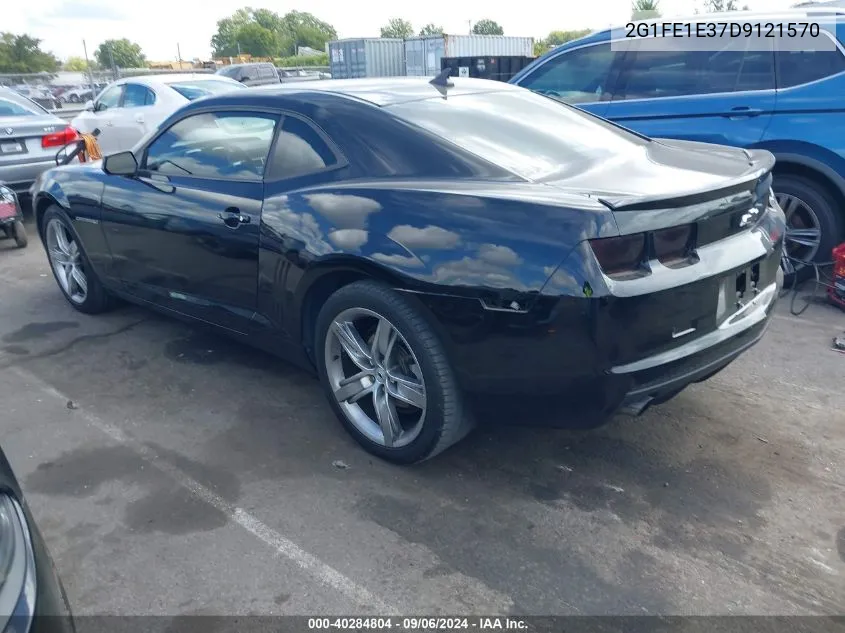 2013 Chevrolet Camaro 1Ls VIN: 2G1FE1E37D9121570 Lot: 40284804