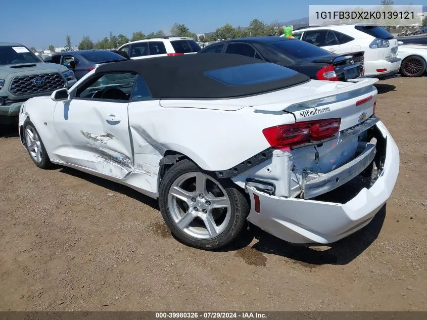 1G1FB3DX2K0139121 2019 Chevrolet Camaro 1Lt