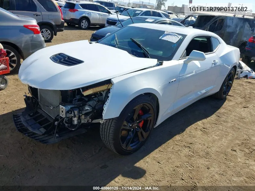 2023 Chevrolet Camaro Rwd Lt1 VIN: 1G1FF1R79P0137682 Lot: 40860125