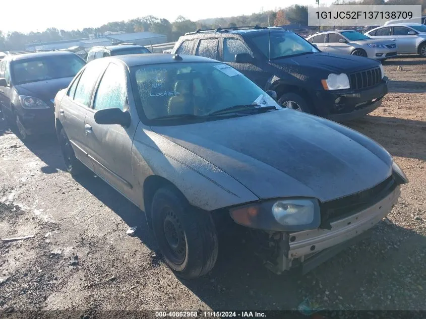 2003 Chevrolet Cavalier VIN: 1G1JC52F137138709 Lot: 40862968